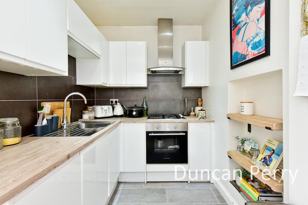 House in Enfield - View 4