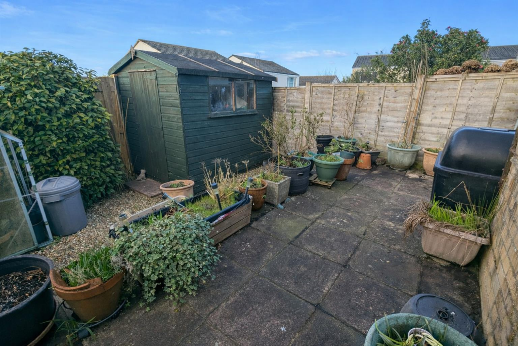 13, Beech Bank, Bideford photo 2