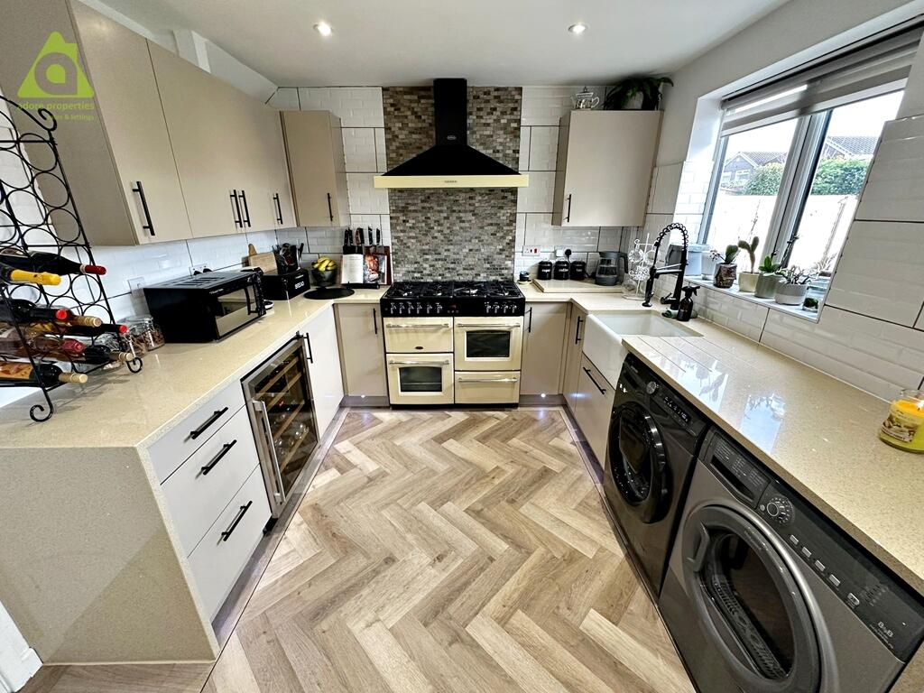Miry Lane, Westhoughton, BL5 2HW photo 4