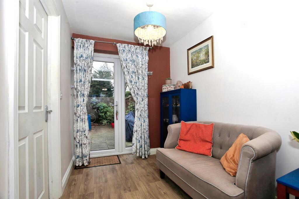 Canonsfield, Peterborough photo 4