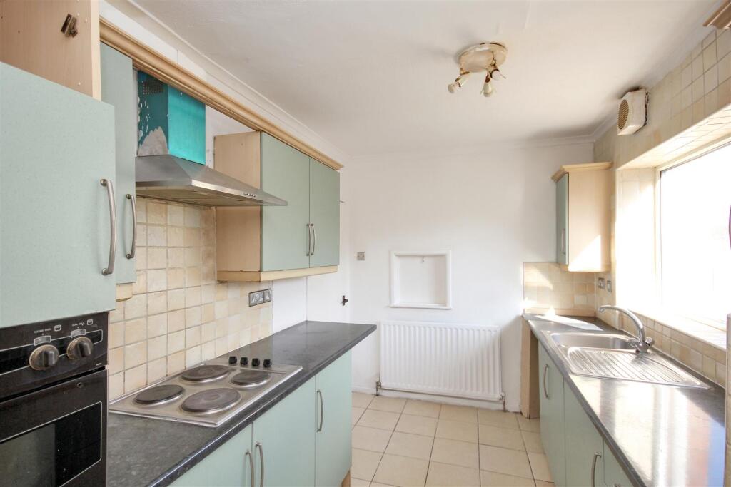 NN8 Ridgeway, Wellingborough photo 3
