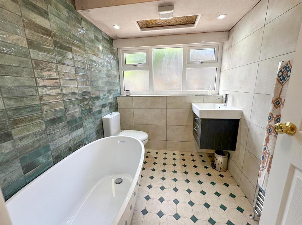 Additional image 13 of Green Head Road, Keighley