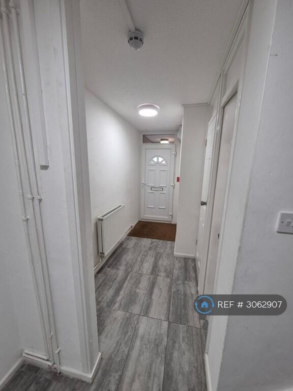 House in Milton Keynes - View 3