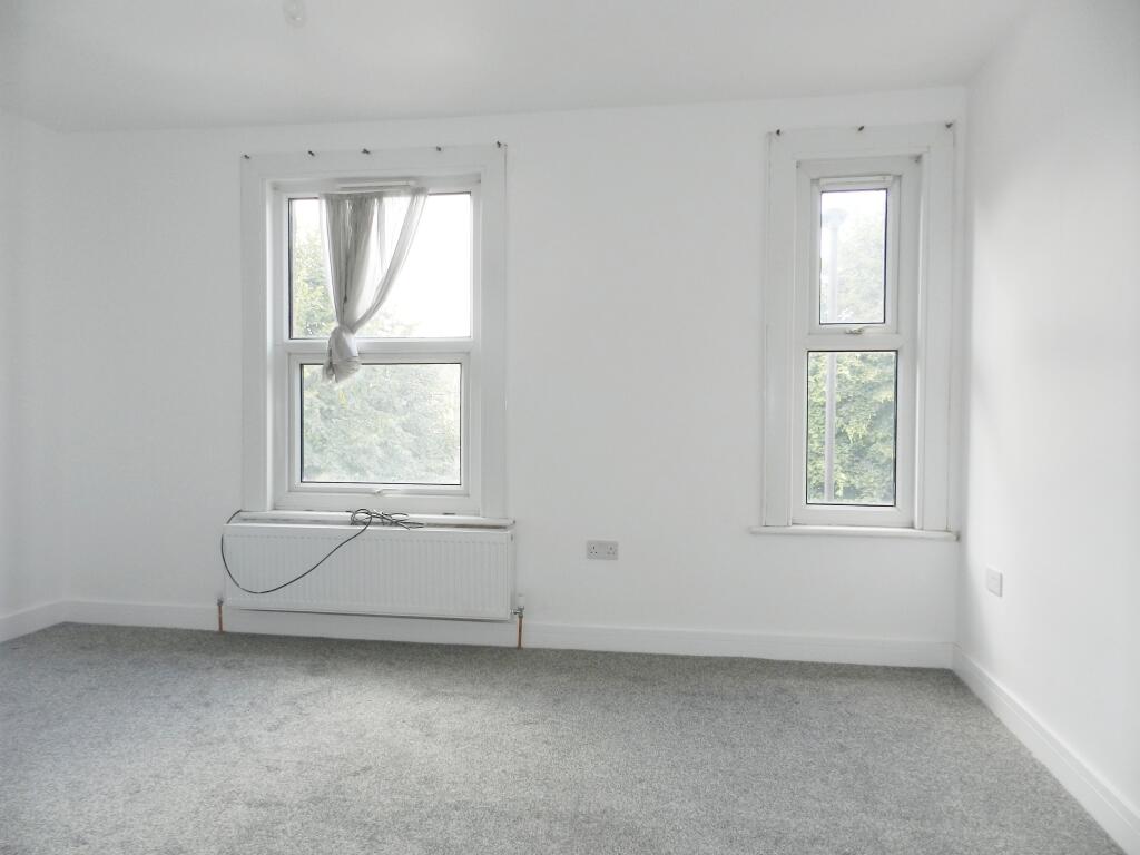 House in London - View 4