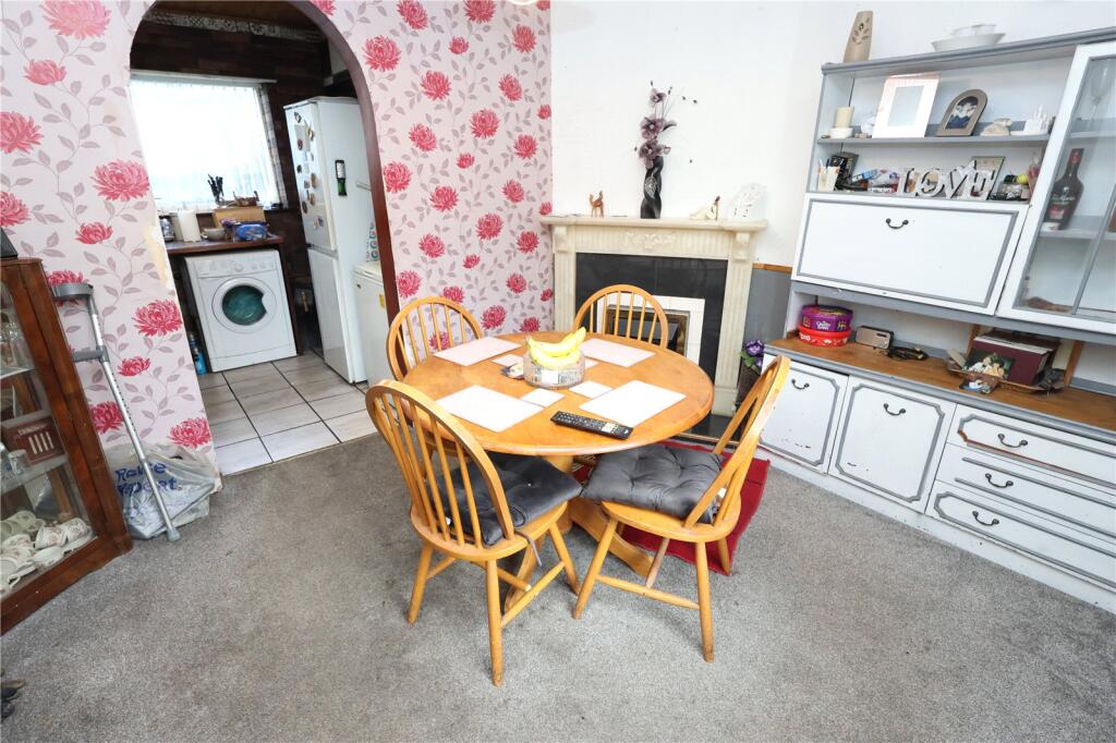 Little John Drive, Rainworth, Mansfield, Nottinghamshire, NG21 photo 3