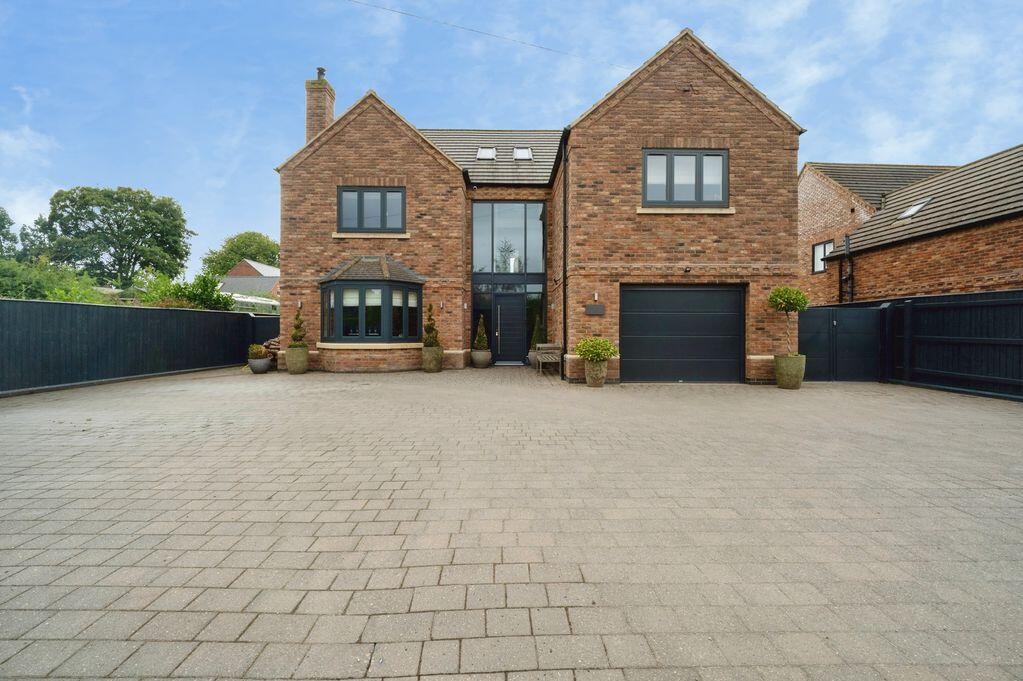 Main image of property: CARR LANE, HEALING