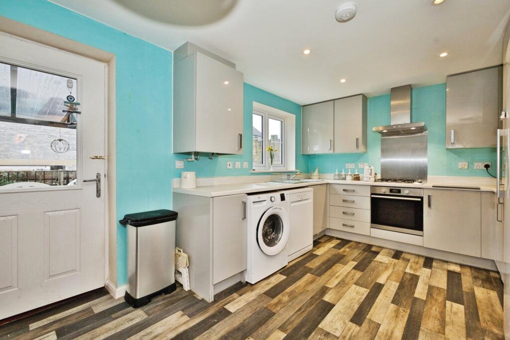 Pearmain Road, Somerton, Somerset, TA11 photo 3