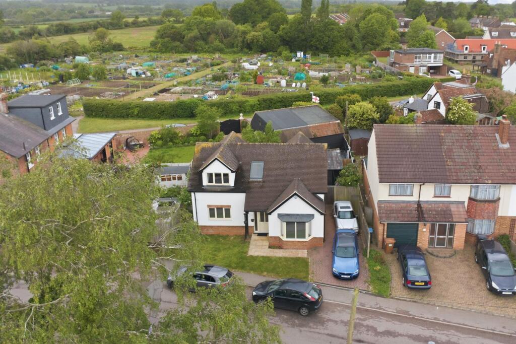 Twysdens Terrace, Welham Green - View 2
