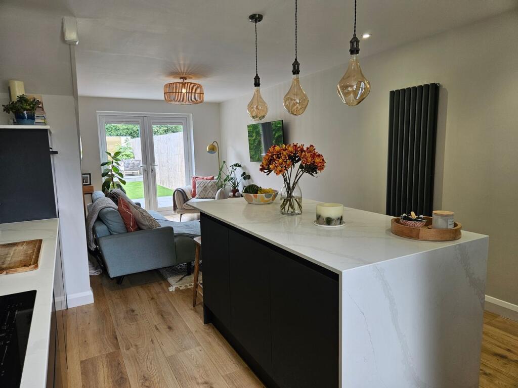 House in Cardiff, Llantwit Major - View 5