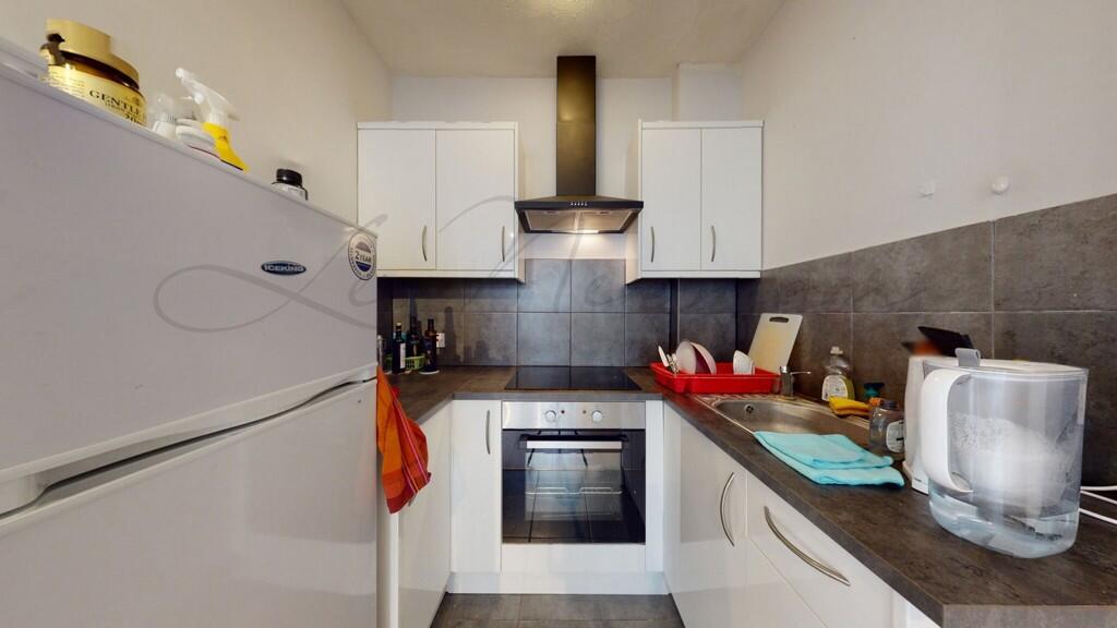 Apartment in London - View 4