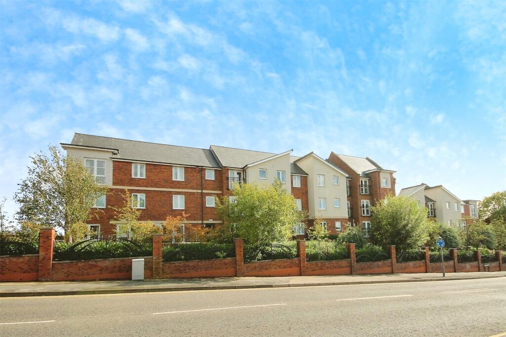39, Cestrian Court, Chester le Street, Co Durham, DH3 photo 2