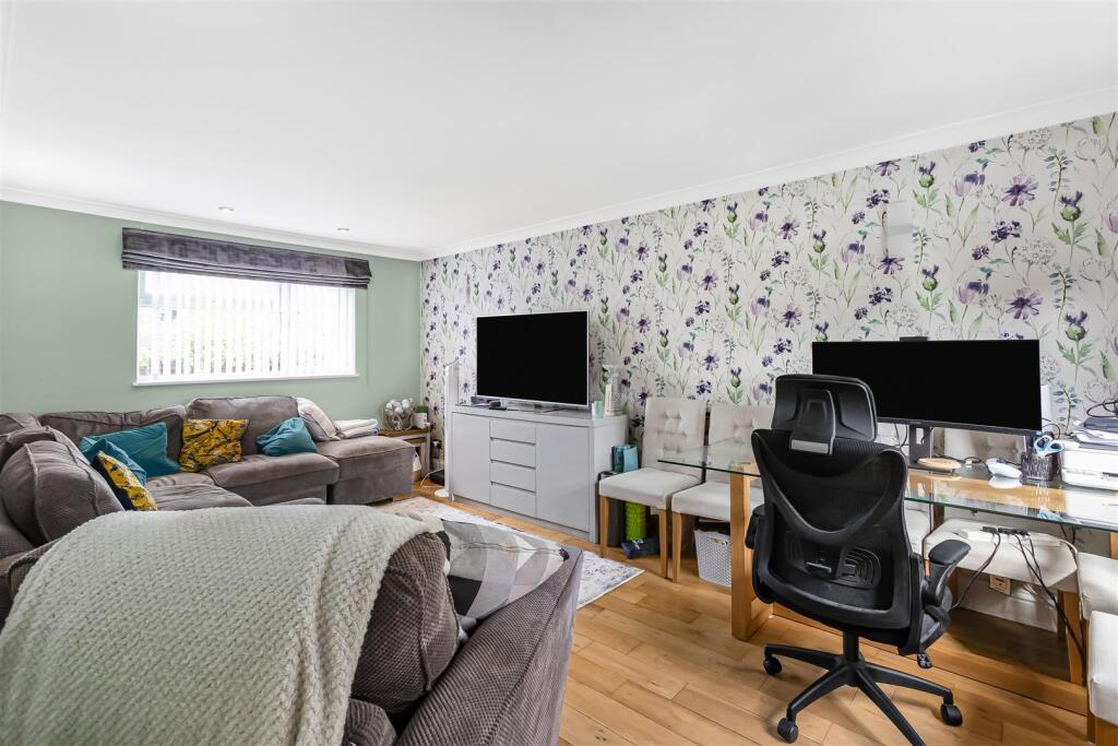 House in St Albans - View 5