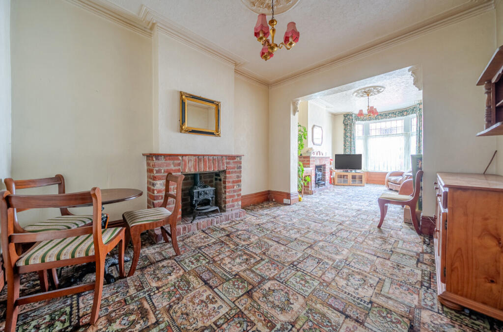Alexandra Road, Portsmouth, Hampshire, PO1 photo 2