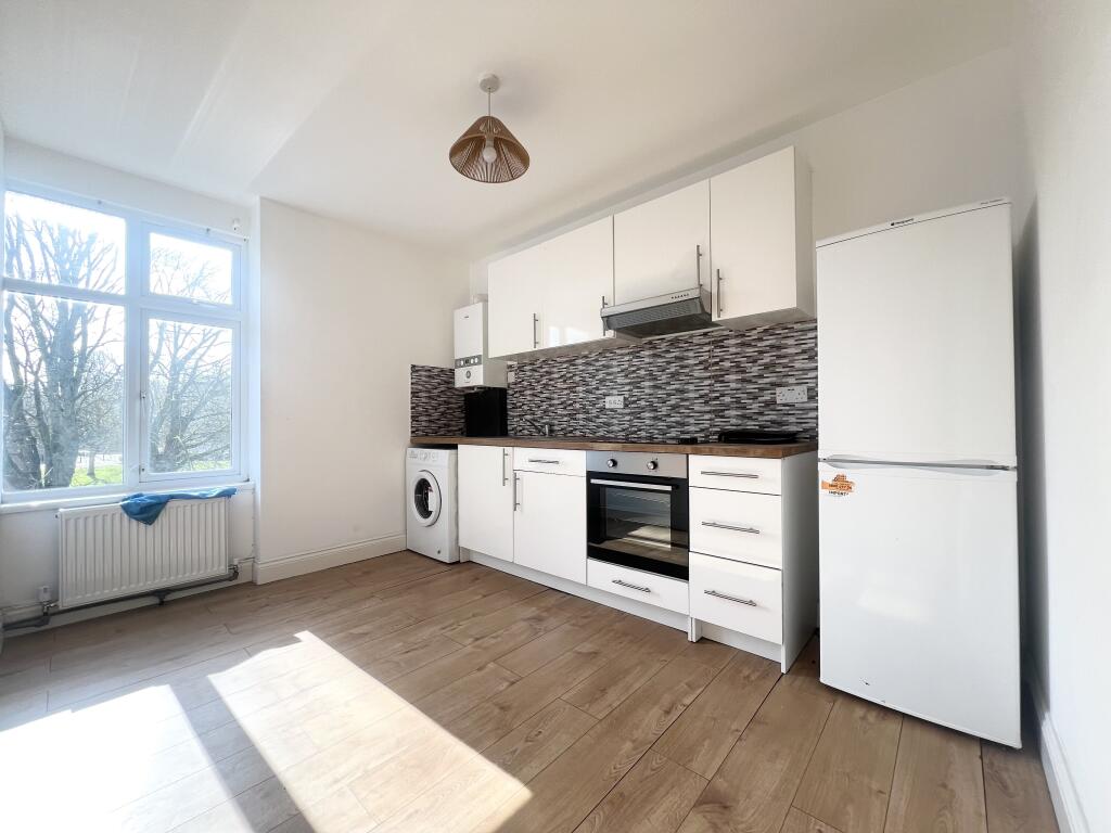 Main image of property: Woolwich, SE18