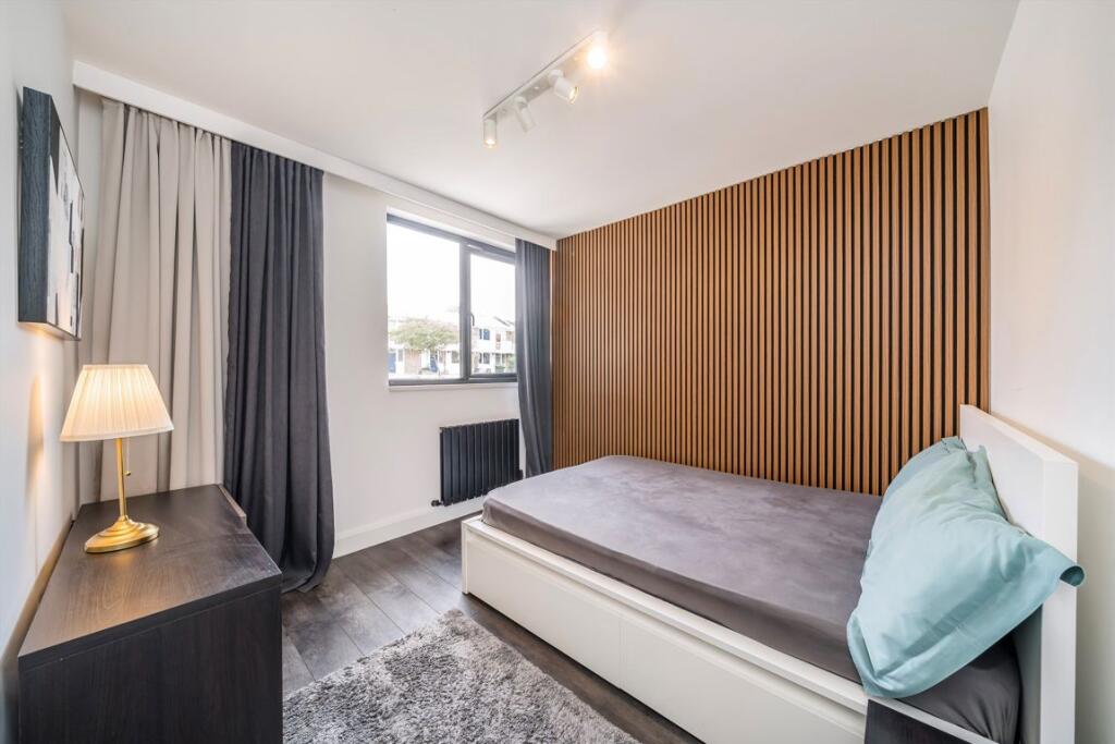 House in London - View 5
