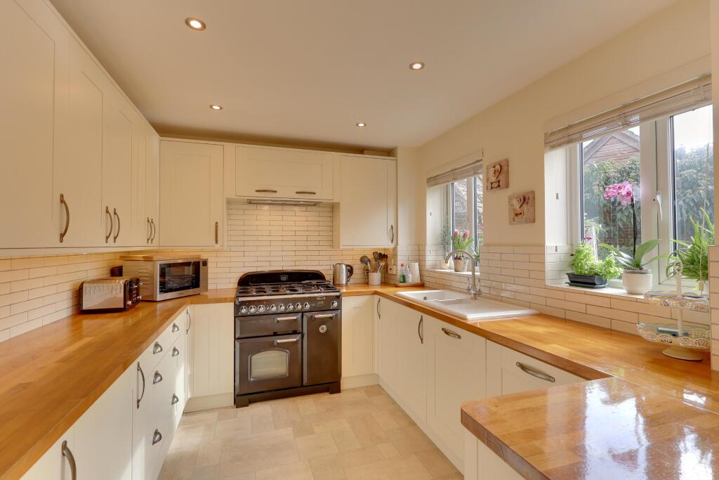 House in Winchester, Denmead - View 3