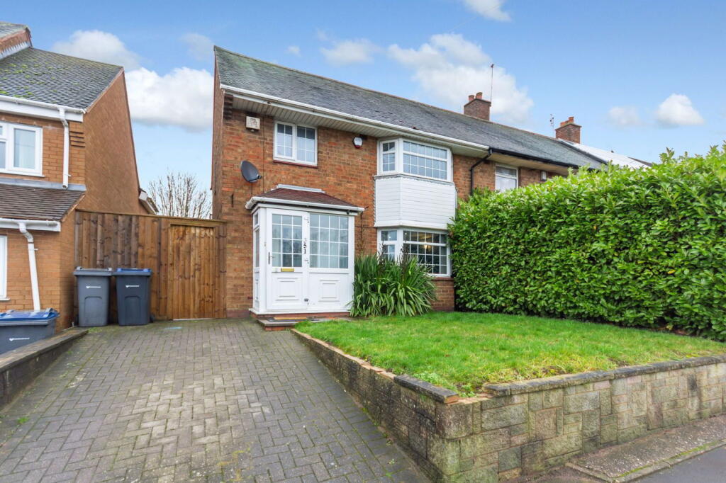 Main image of property: Court Oak Road, Birmingham, B32 2DX