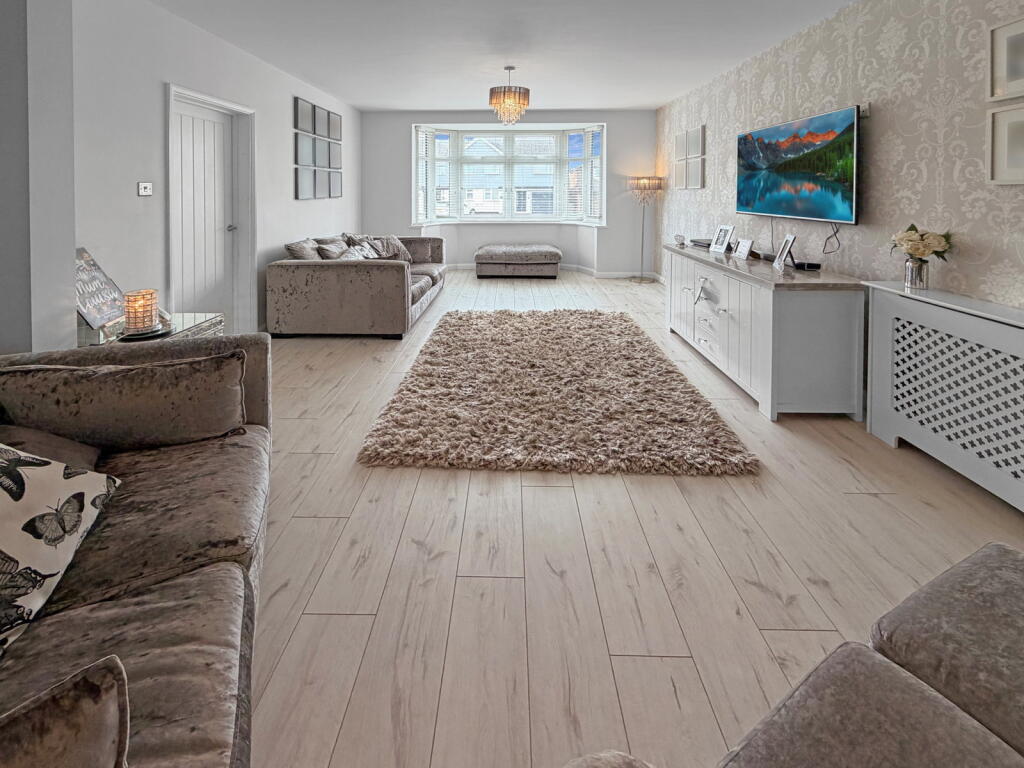 House in Southend-on-Sea - View 4