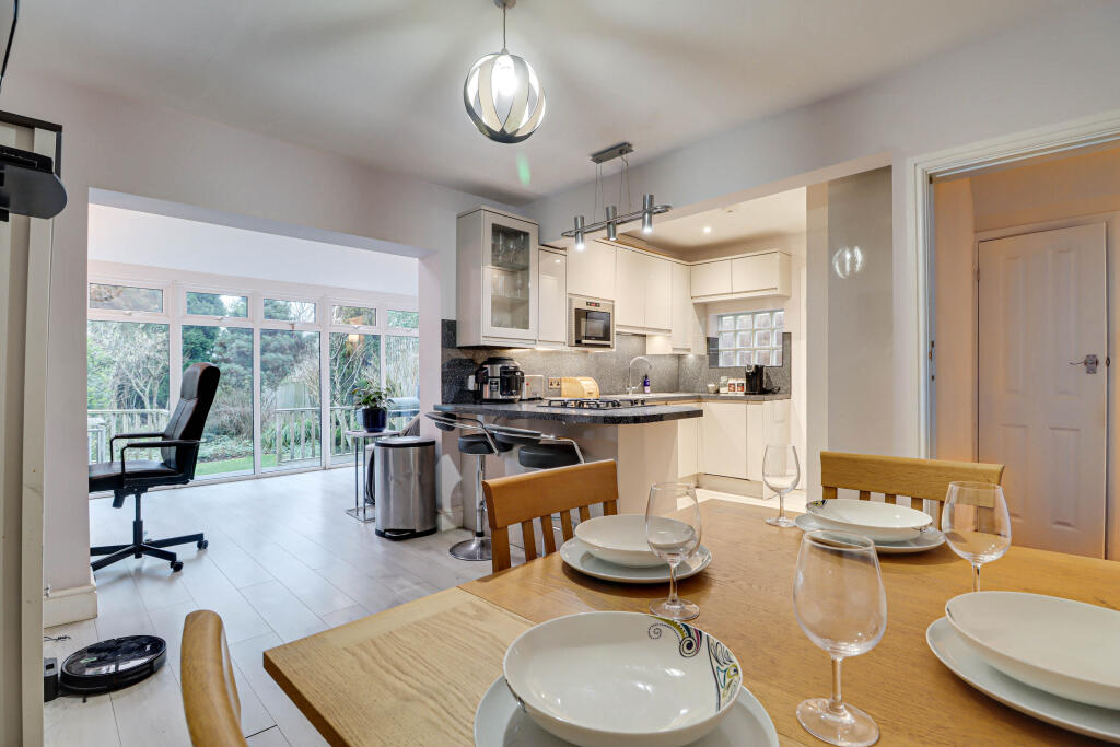 Barnfield Road, Harpenden, AL5 photo 3