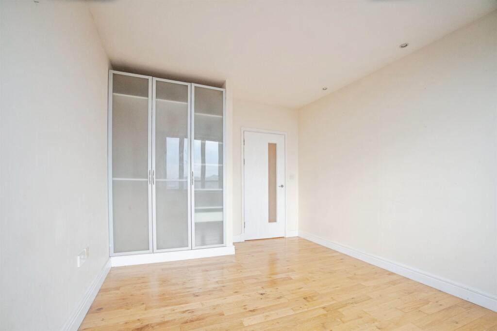 Apartment in Swindon, Railway Village, Town Centre - More