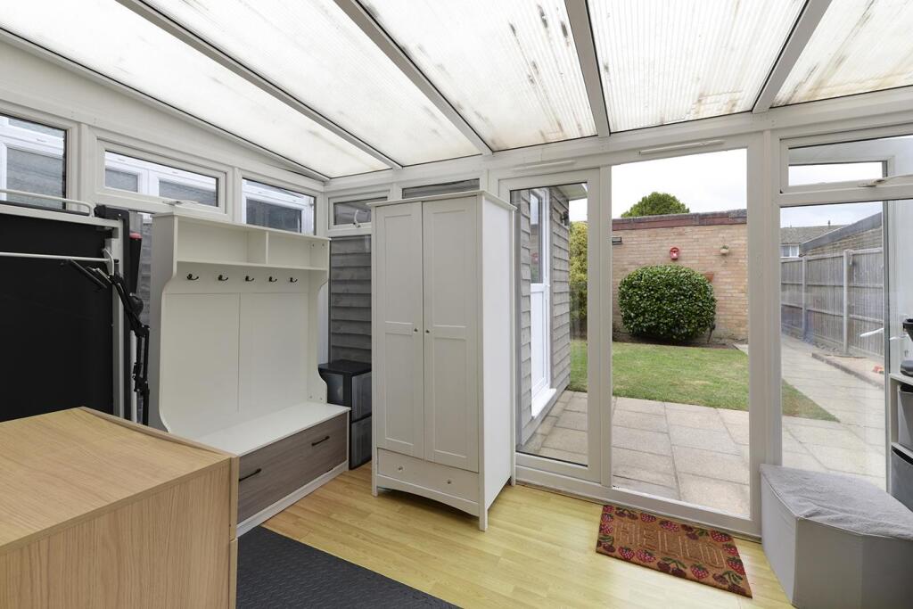 House in Tonbridge and Malling, Hale Street, East Peckham - View 4