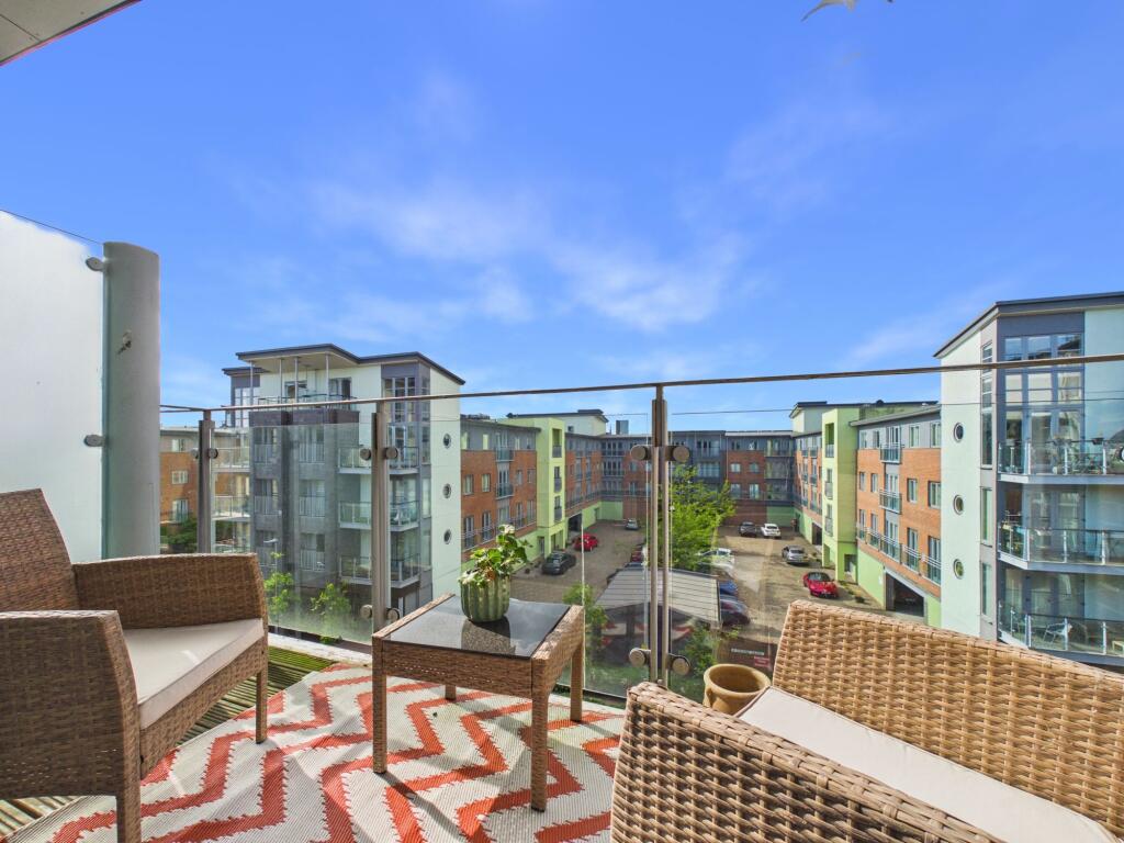 Apartment in Gateshead, North East - View 4