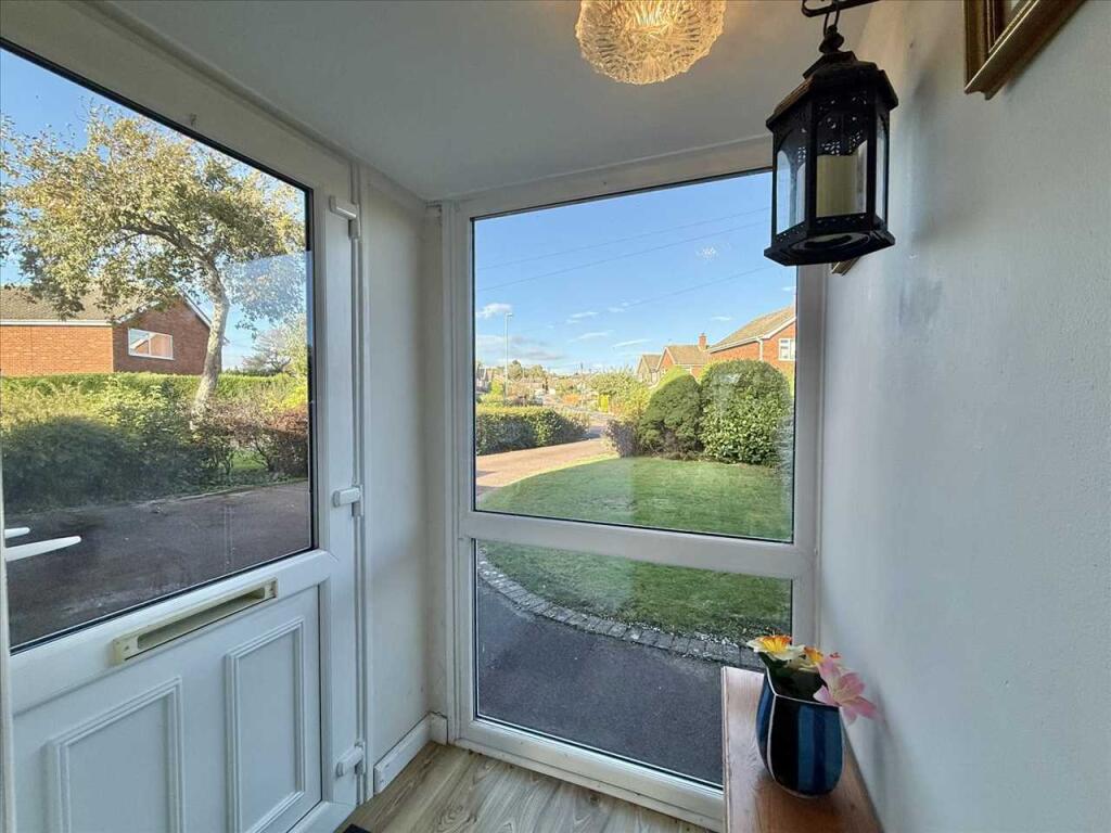 Stella Avenue, Tollerton, Nottingham photo 2