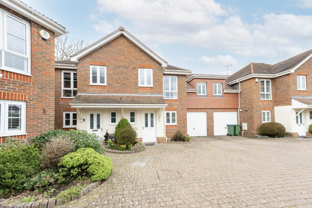 Main image of property: Oaklands, Redford Avenue, Horsham