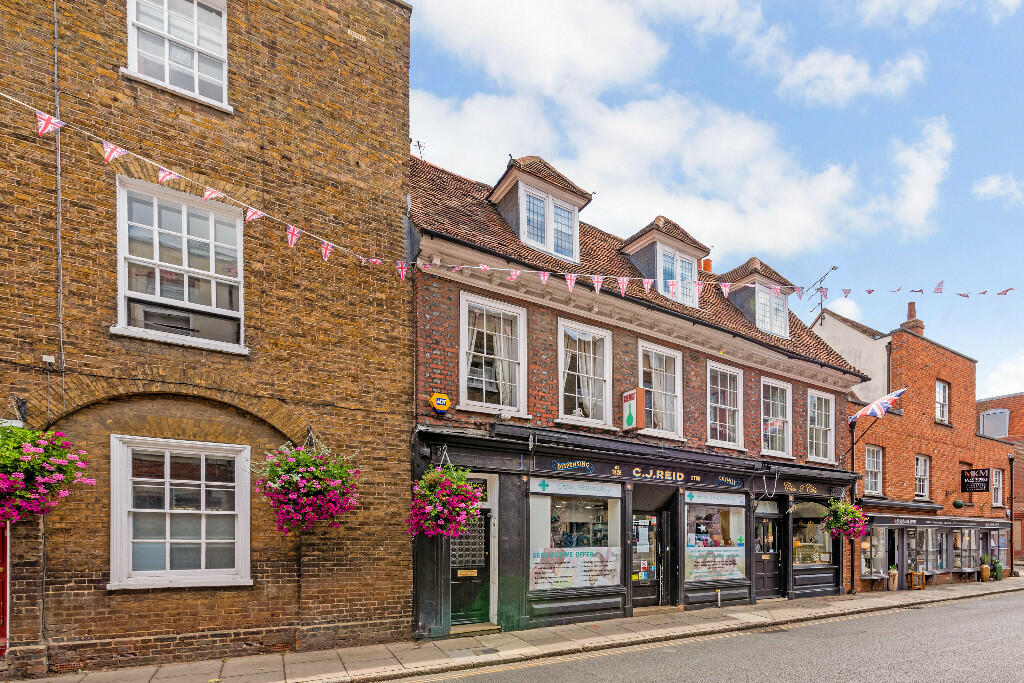 Main image of property: High Street, Eton, SL4