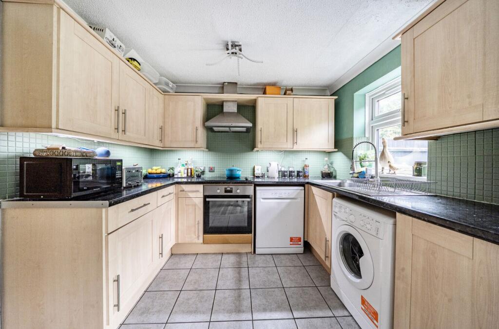 House in Test Valley, Shipton Bellinger - View 5