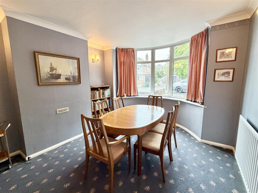 5 Ellesmere Drive, Shrewsbury, SY1 2QU photo 4