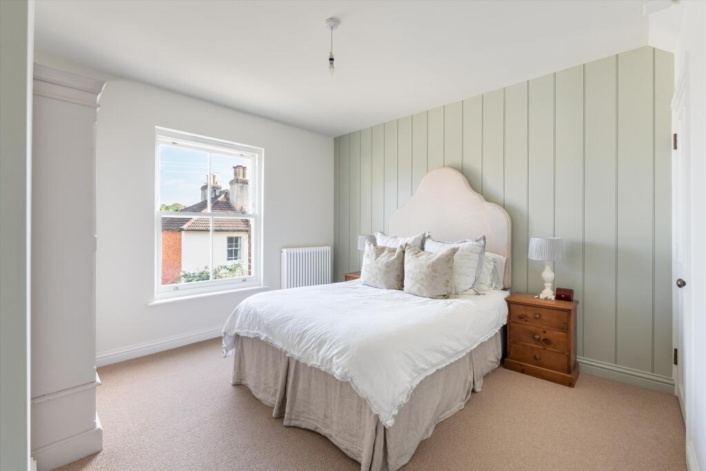 House in Guildford, Charlotteville - View 5