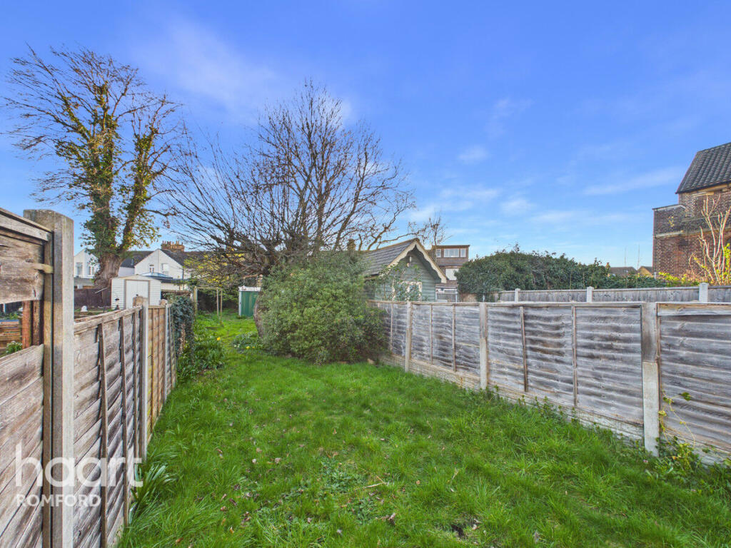 Main image of property: Mawney Road, Romford, RM7 7BH