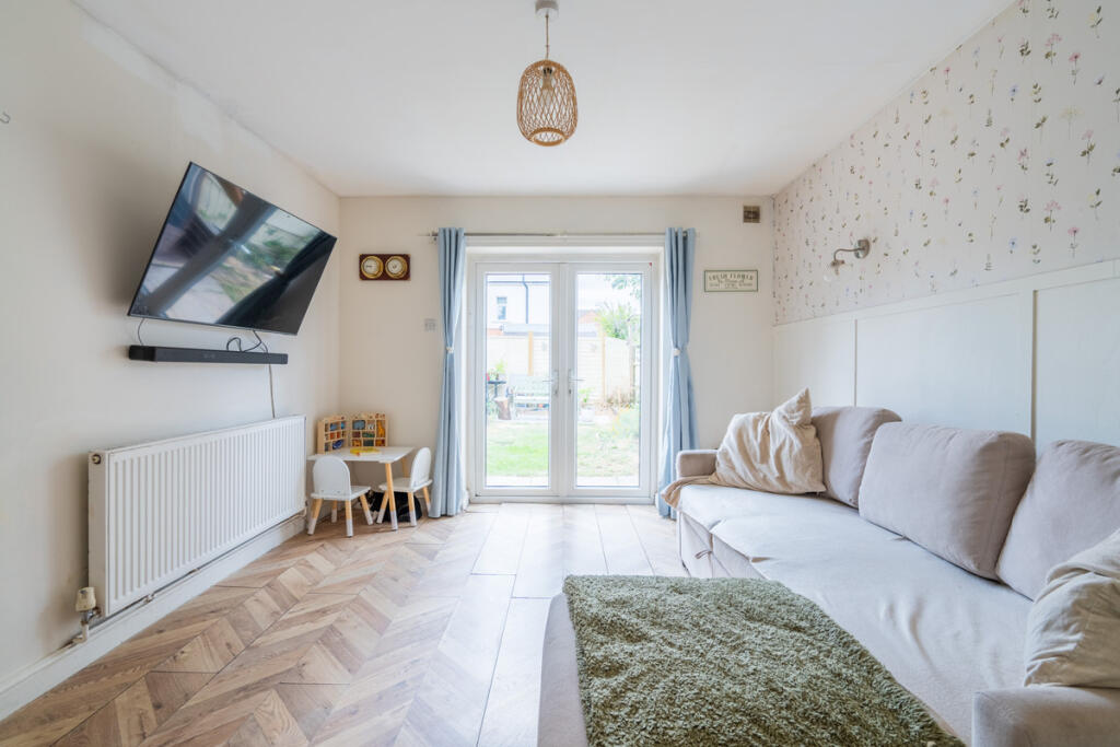 House in Worcester - View 3