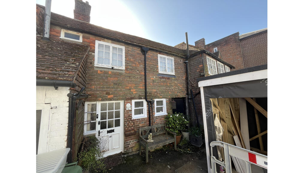 Main image of property: 66b High Street, Tenterden, Kent, TN30