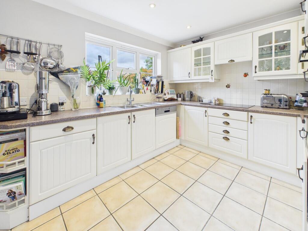 House in Peterborough - View 4