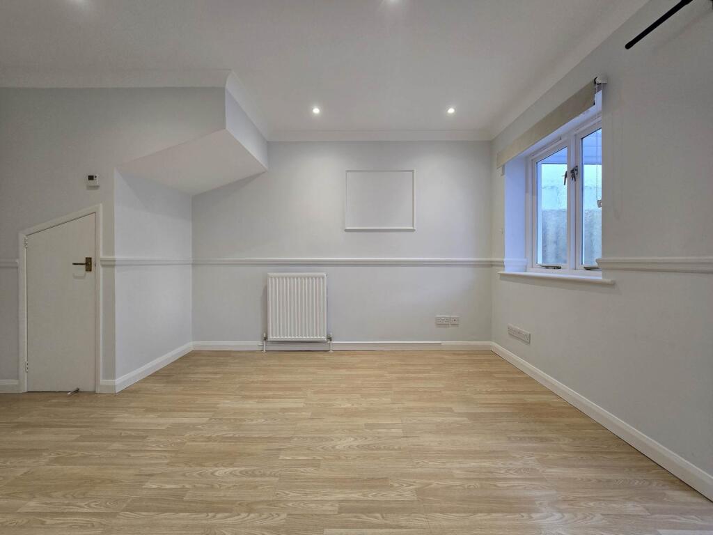 Riverside Court, Bideford photo 4