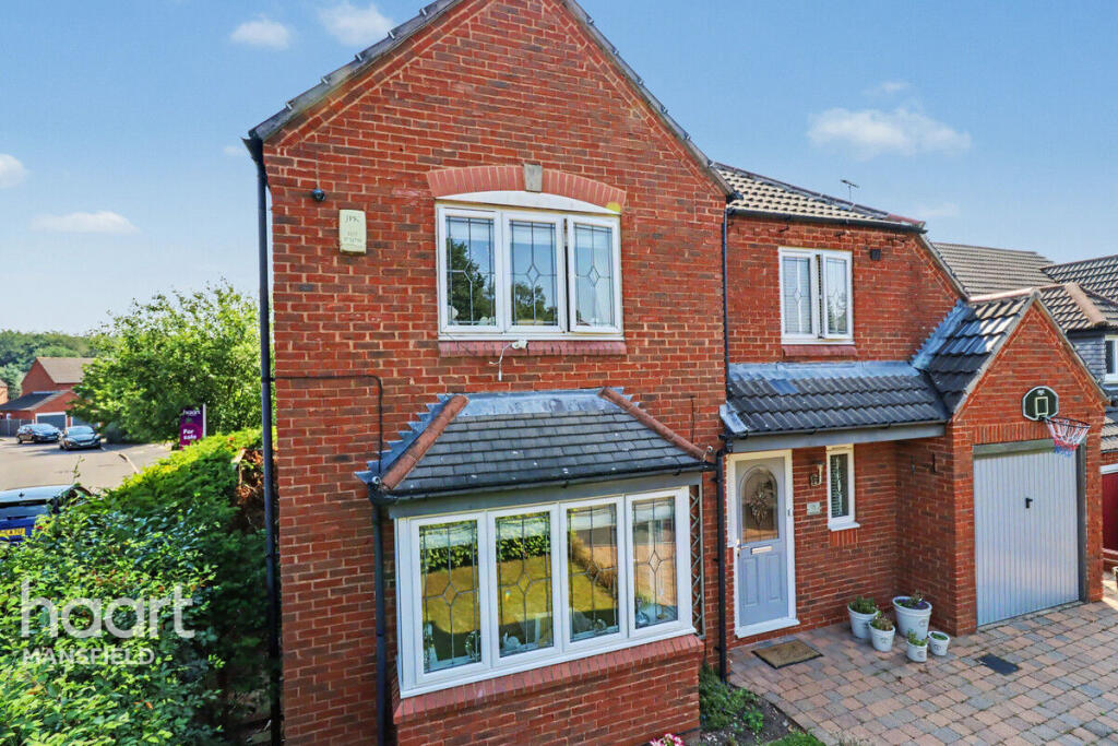 House in Ashfield, Kirkby-in-Ashfield, Nottinghamshire - View 5