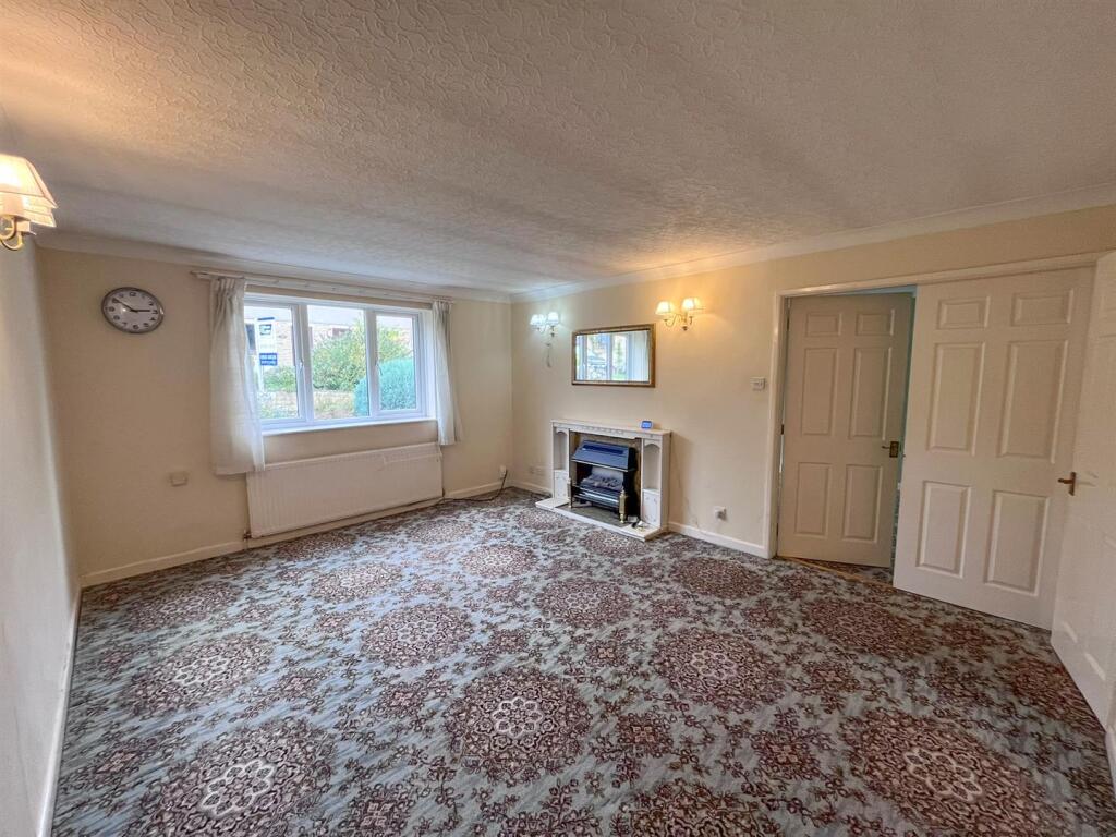 Throstle Nest Road, Silsden photo 3
