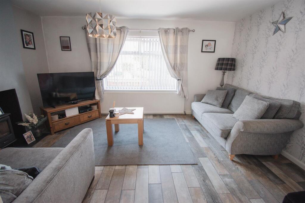 House in Ripley, Butterley - More