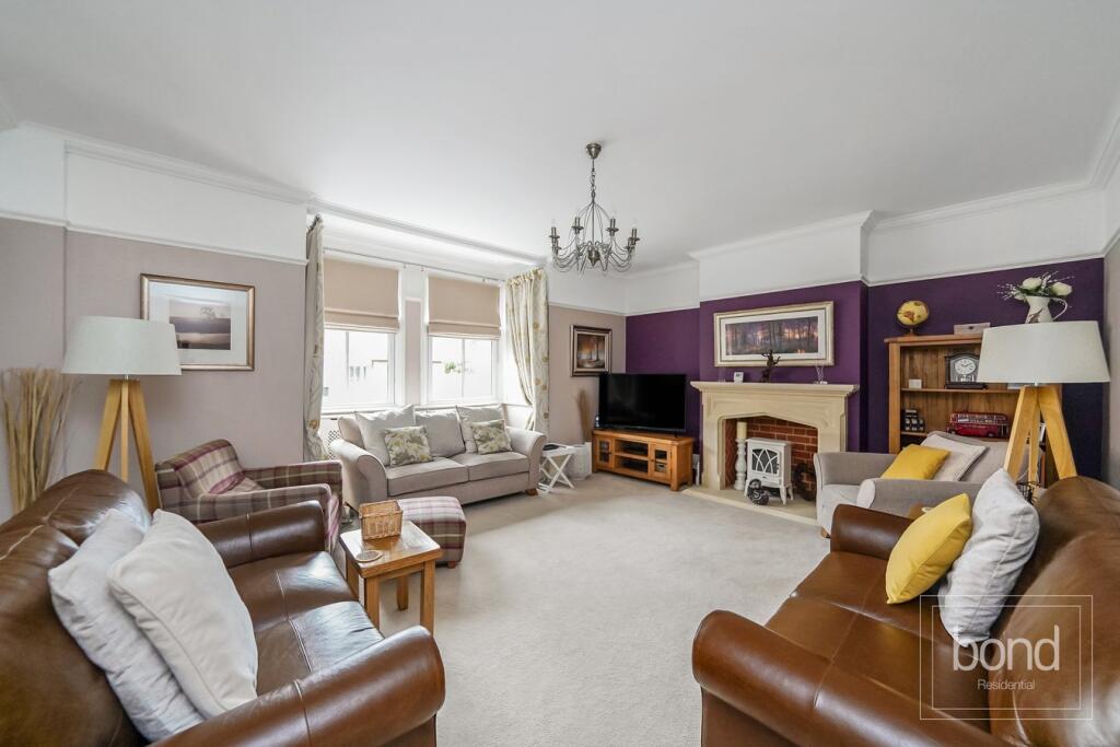 Hill Road, Chelmsford, CM2 - View 4