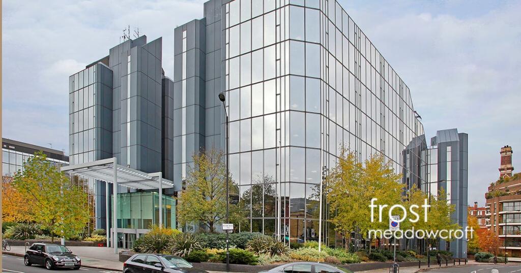 72 Hammersmith Road Hammersmith London office 1.jpg