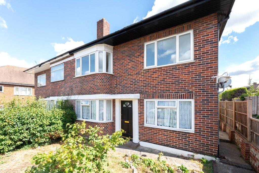 Apartment in Sutton