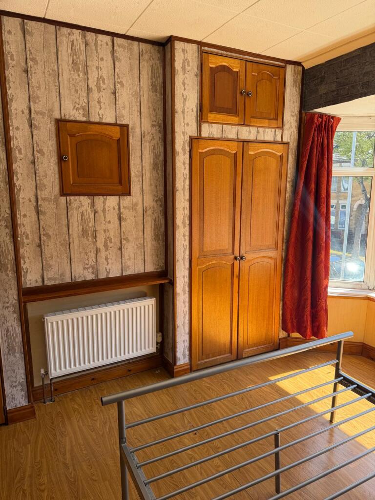 House in Hull, Kingston upon Hull - View 4
