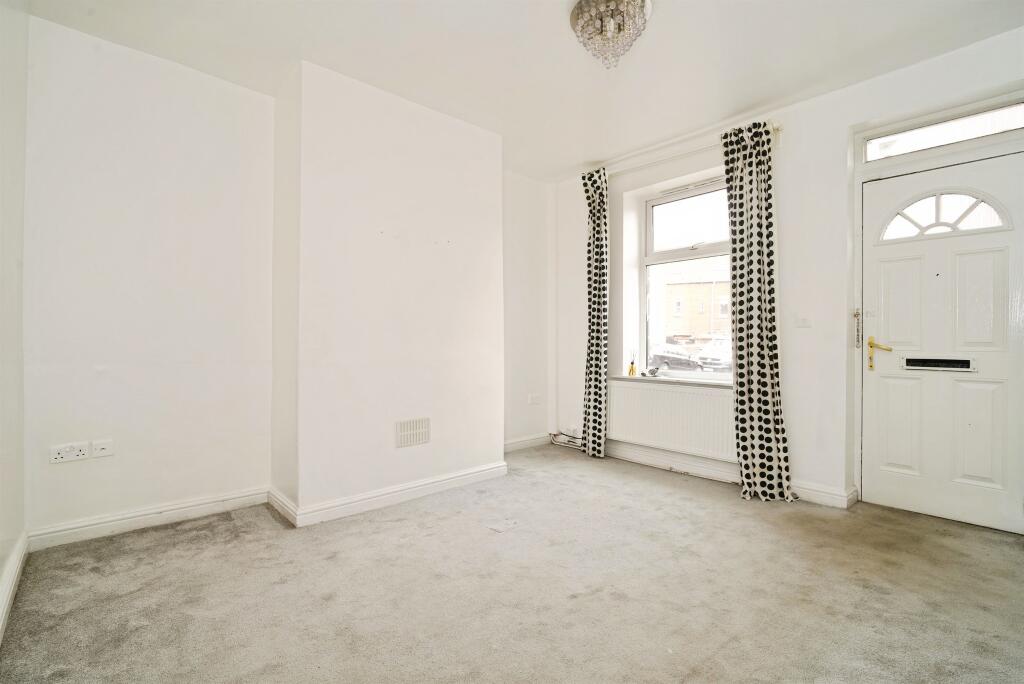 House in Sheffield - View 3