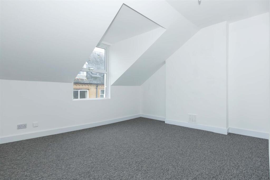 Apartment in Brighton - More
