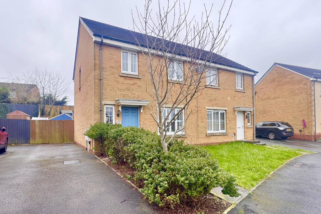 Main image of property: White Farm, Barry, Vale Of Glamorgan