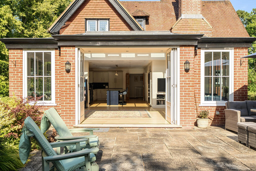 House in Winchester, Dean, Sparsholt - View 5