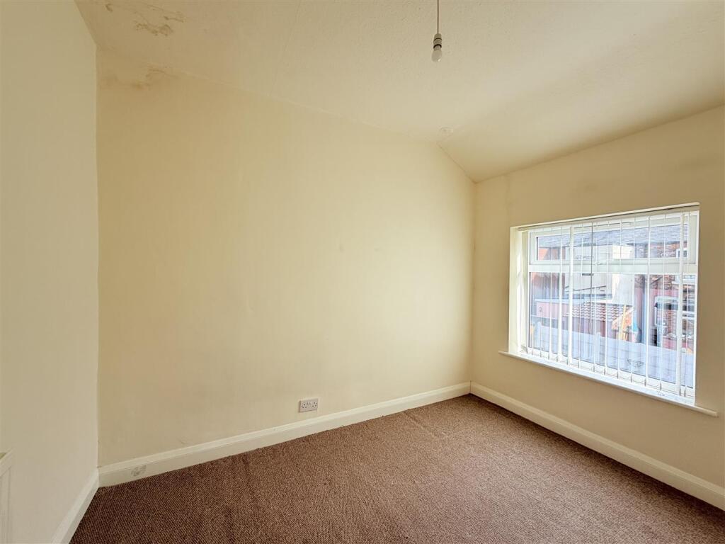 House in Oldham - More