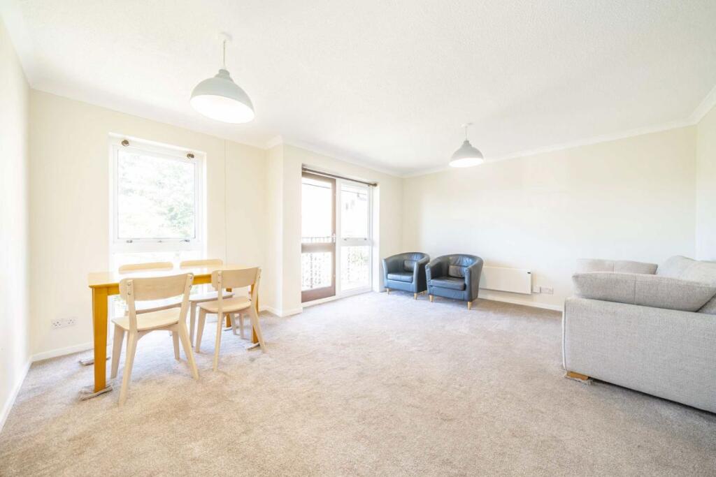 Apartment in London - View 2